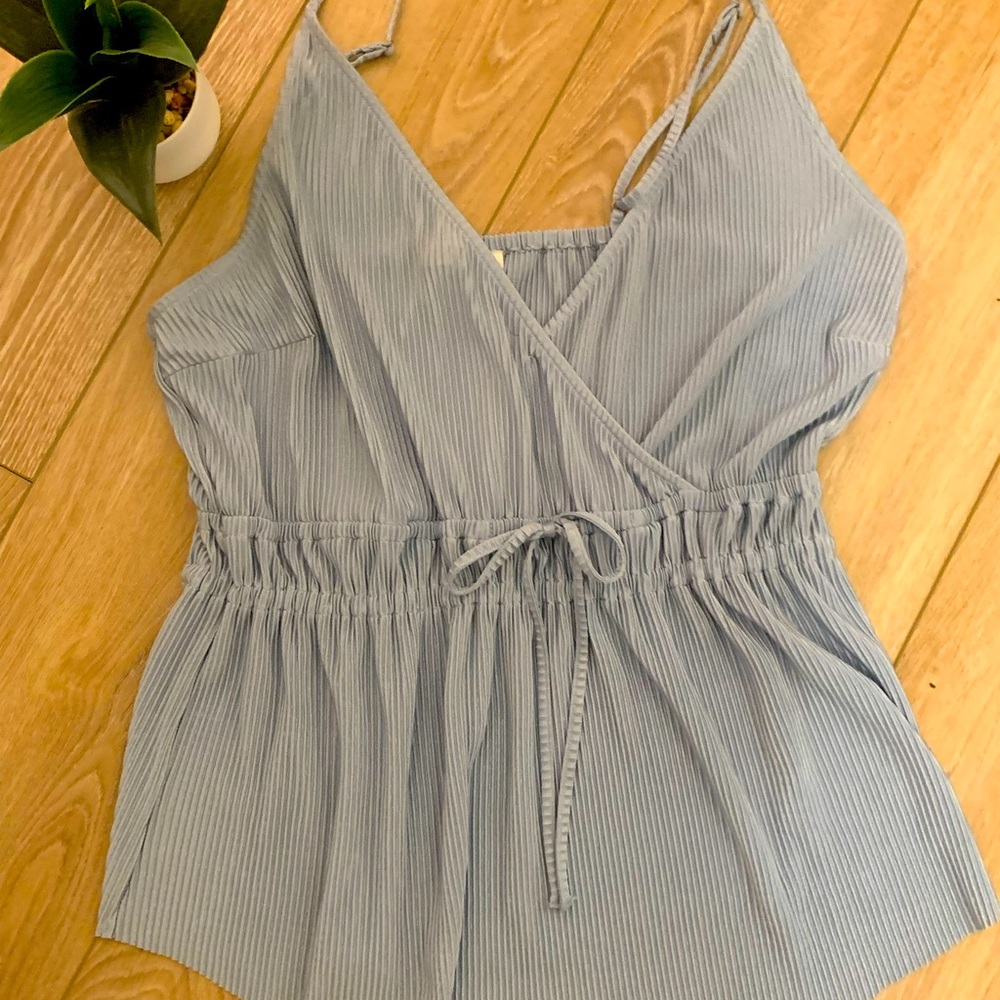 Abercrombie blue pleated tank